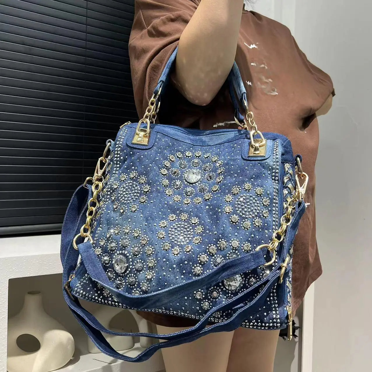 Gradient Diamond Square Shoulder Bag