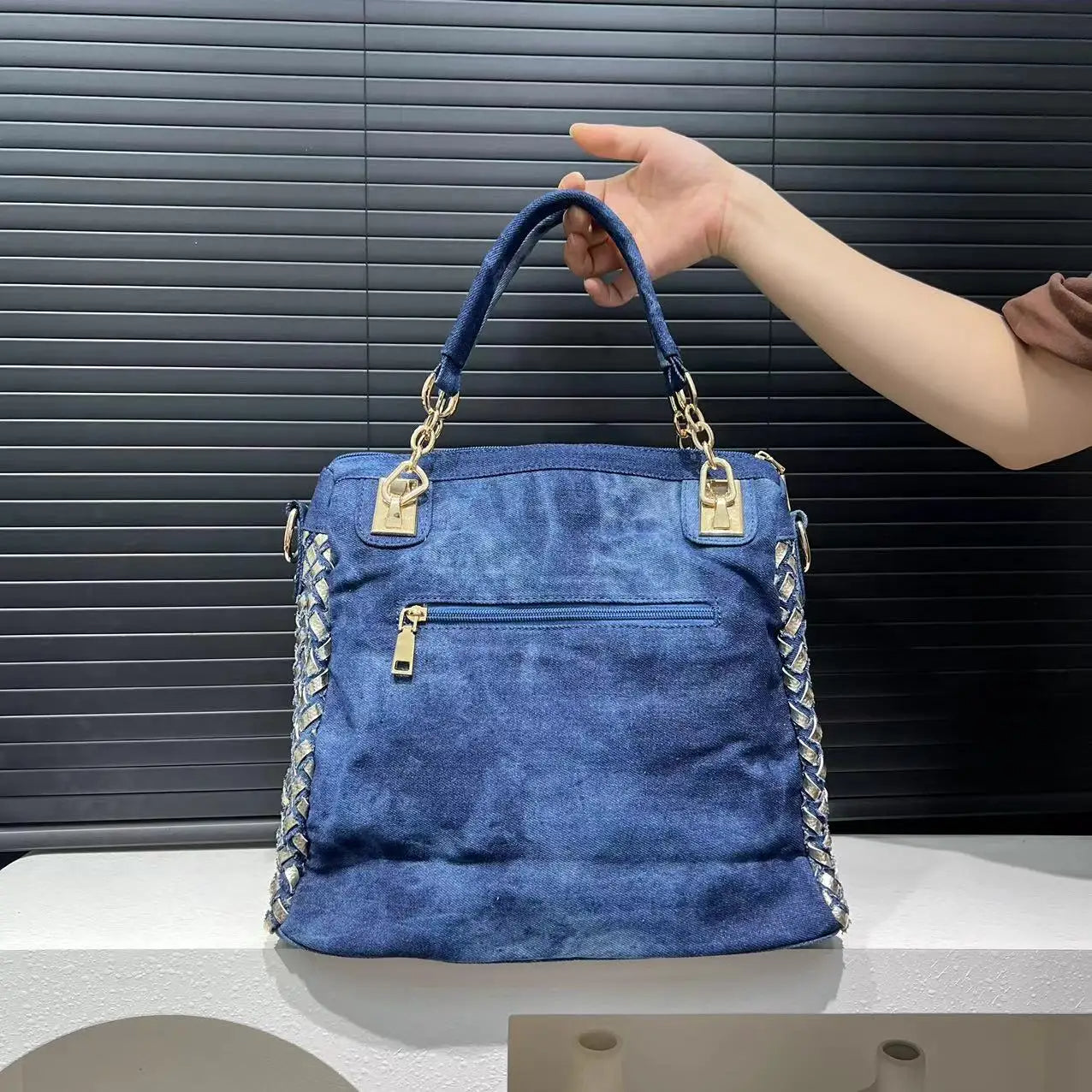 Gradient Diamond Square Shoulder Bag