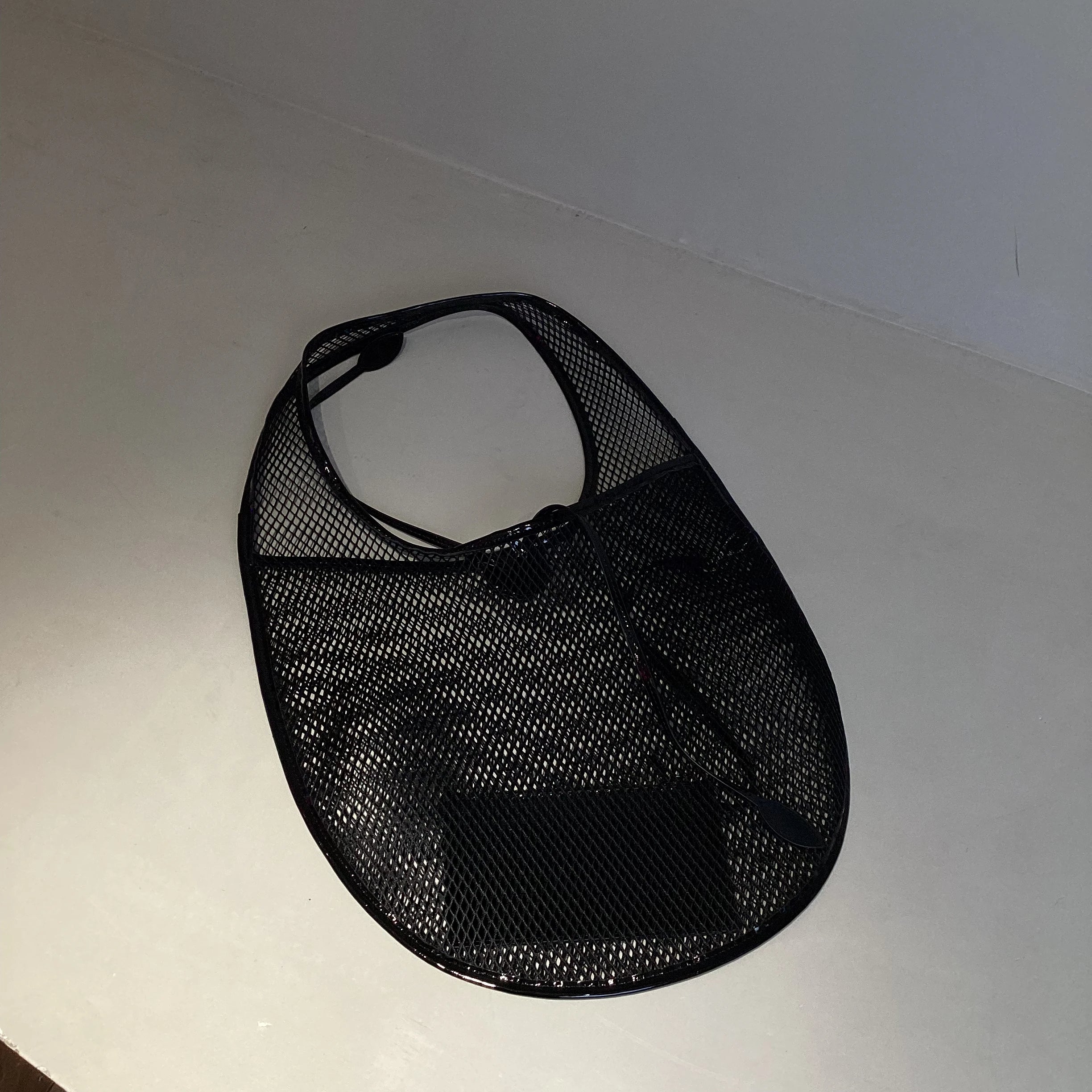Hollow Mesh Round Tote