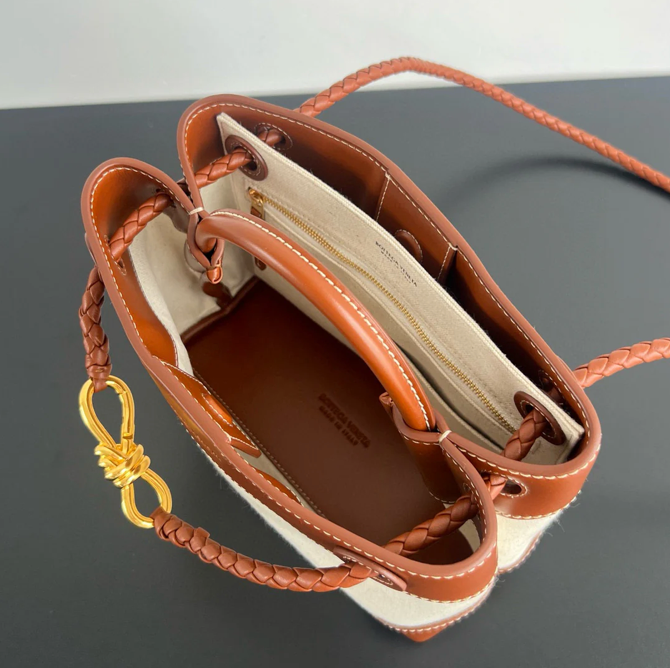 SMALL ANDIAMO BAG