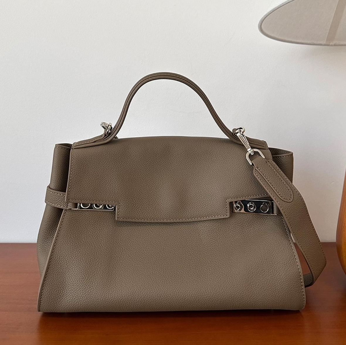 WRIS Top handle bag