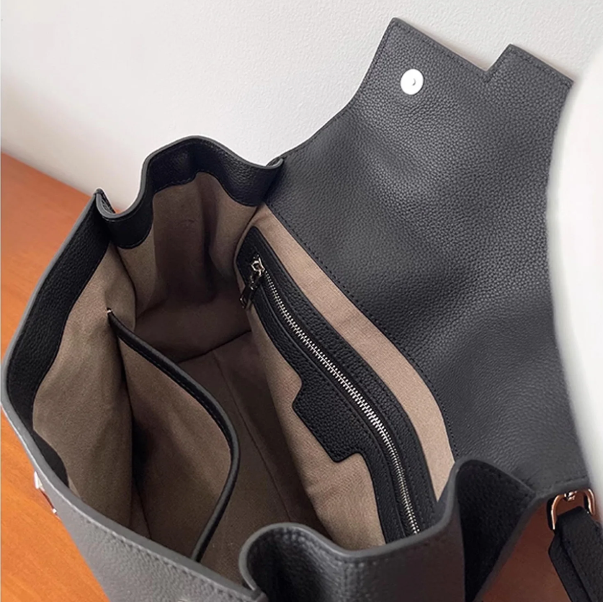 WRIS Top handle bag
