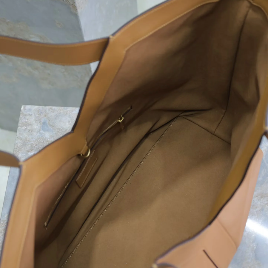 VG leather handbag