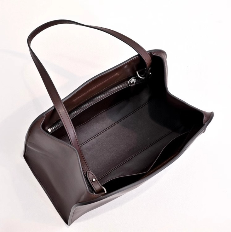 Peggy underarm tote