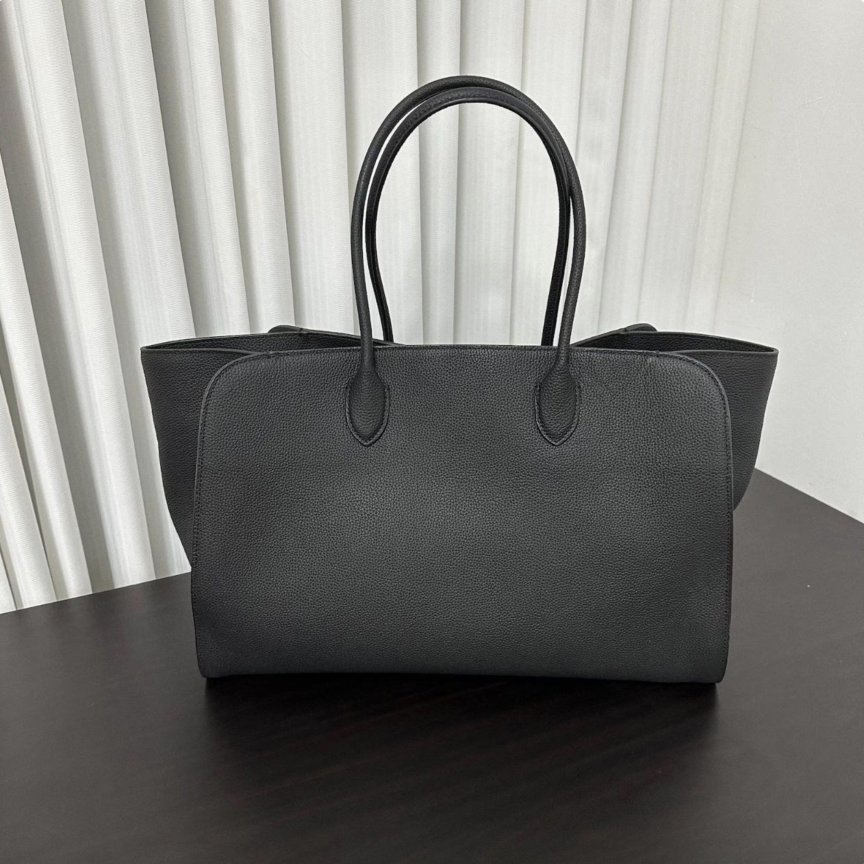 Mimoza leather tote