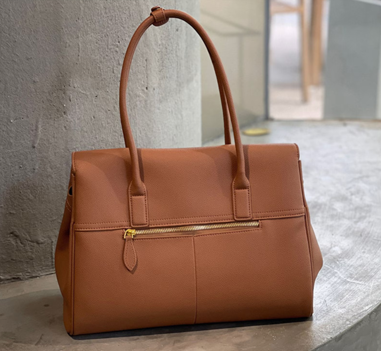ATIA Shoulder Bag