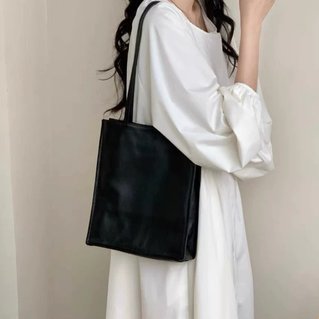 Niche tote bag