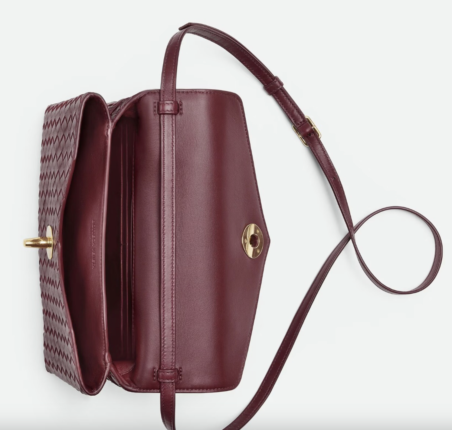 Intrecciato metal knot lock