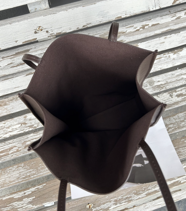 Niche tote bag