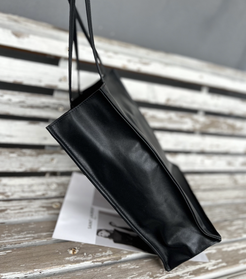 Niche tote bag