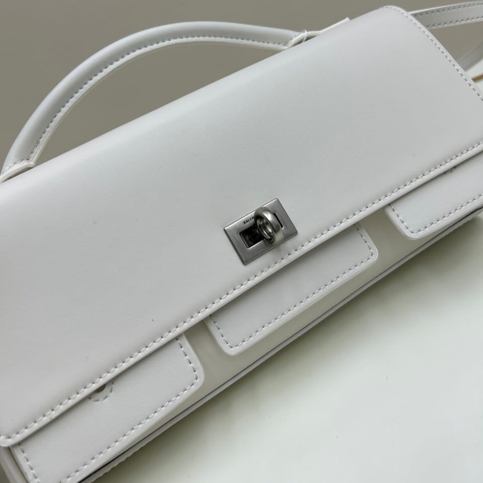 Nia Crossbody Bag