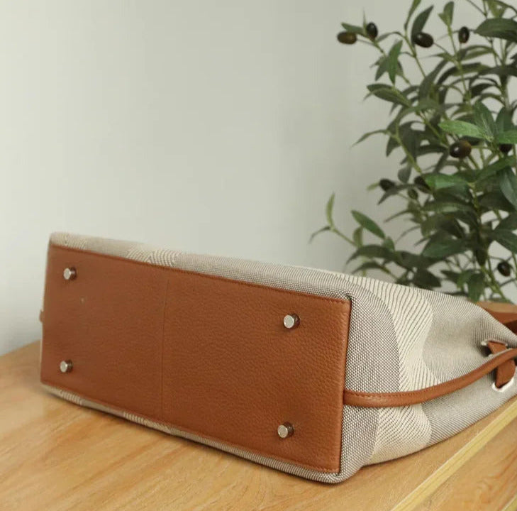 Single shoulder notebook bag