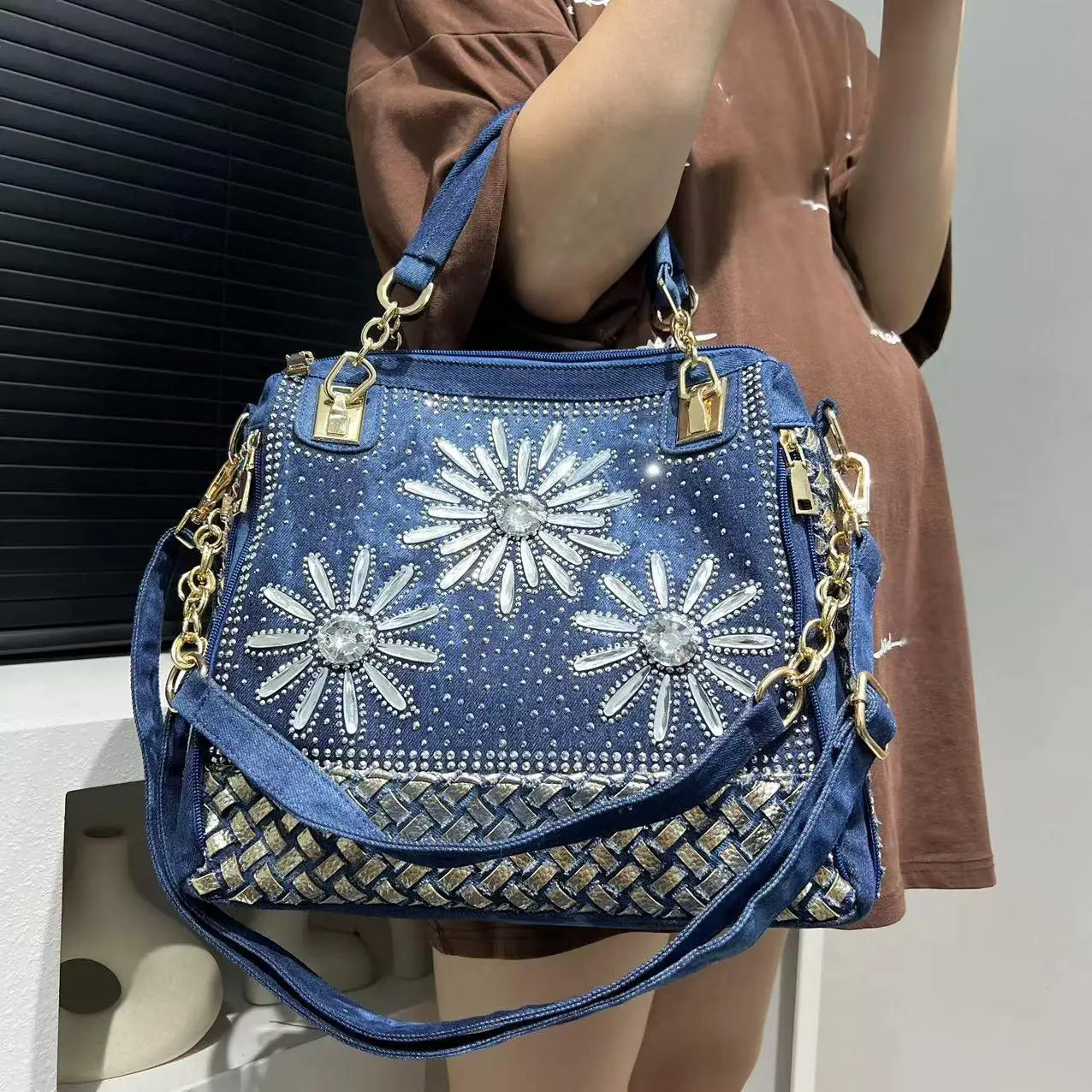 Gradient Diamond Square Shoulder Bag
