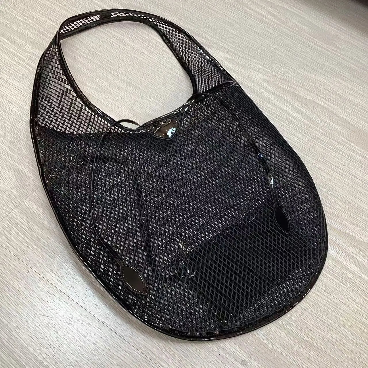 Hollow Mesh Round Tote