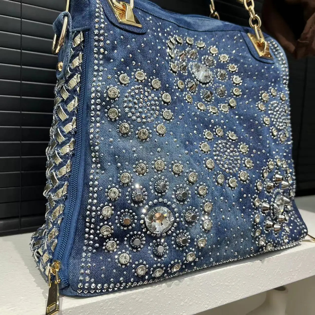 Gradient Diamond Square Shoulder Bag