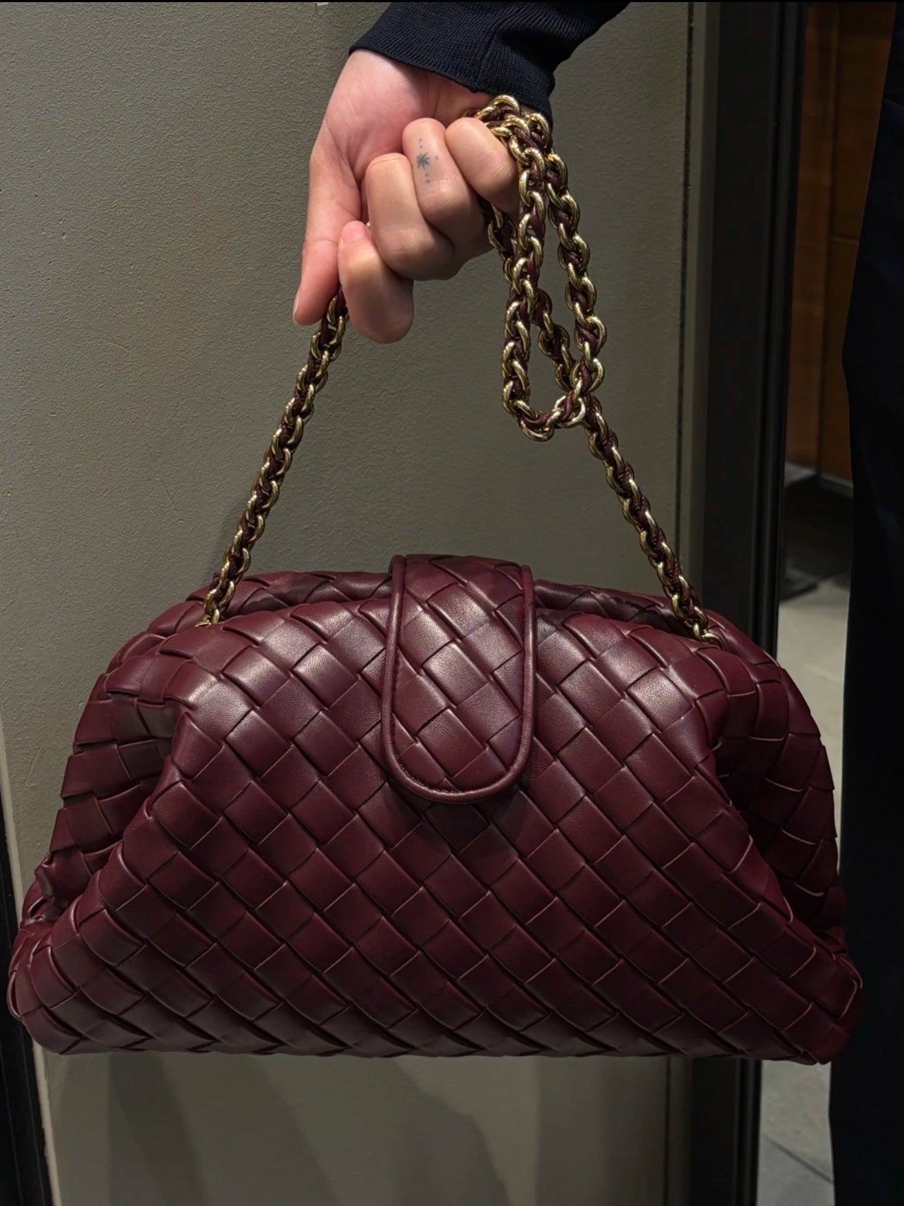 Sophia woven Clutch