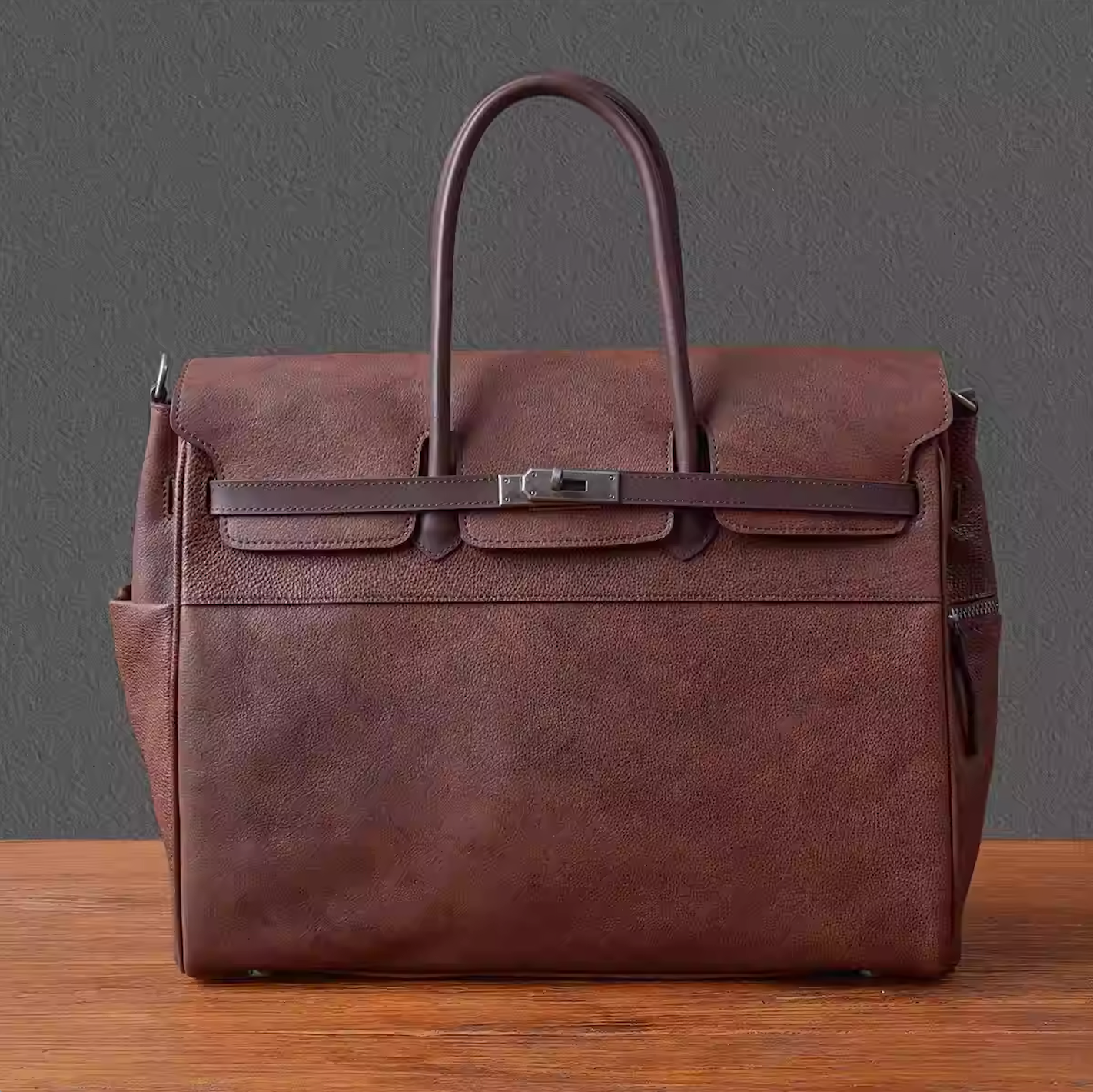 Vintage leather bag