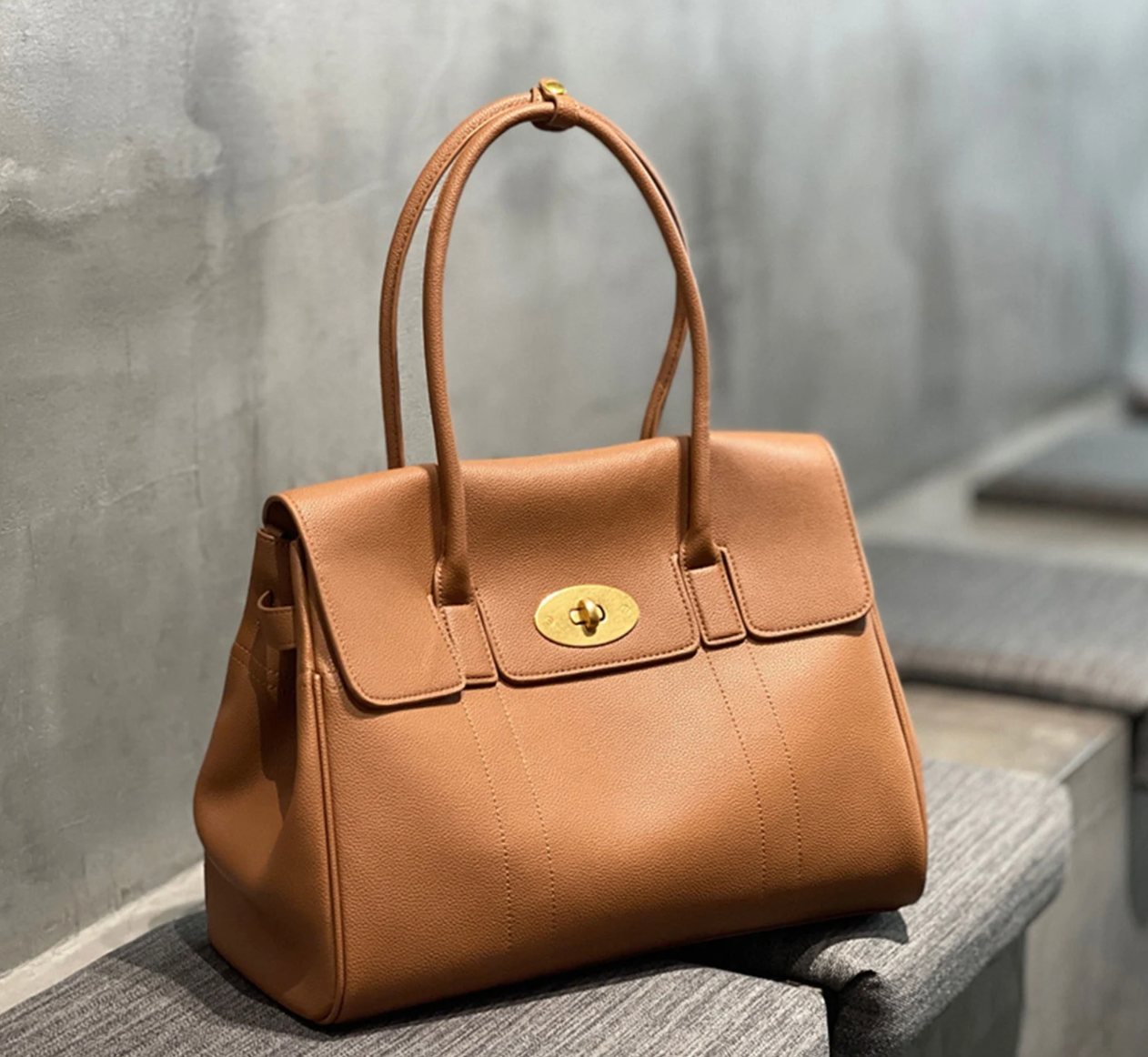 ATIA Shoulder Bag