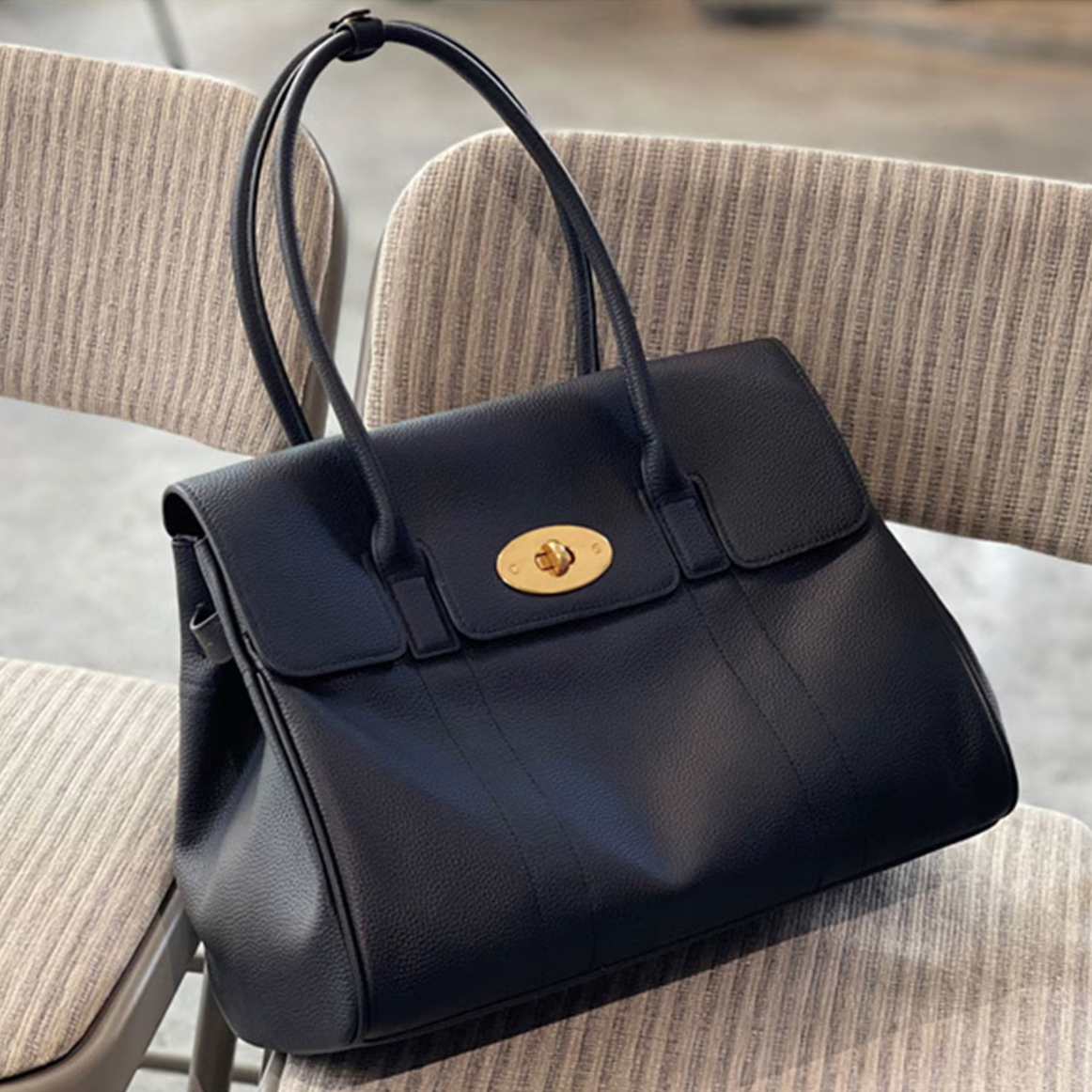 ATIA Shoulder Bag