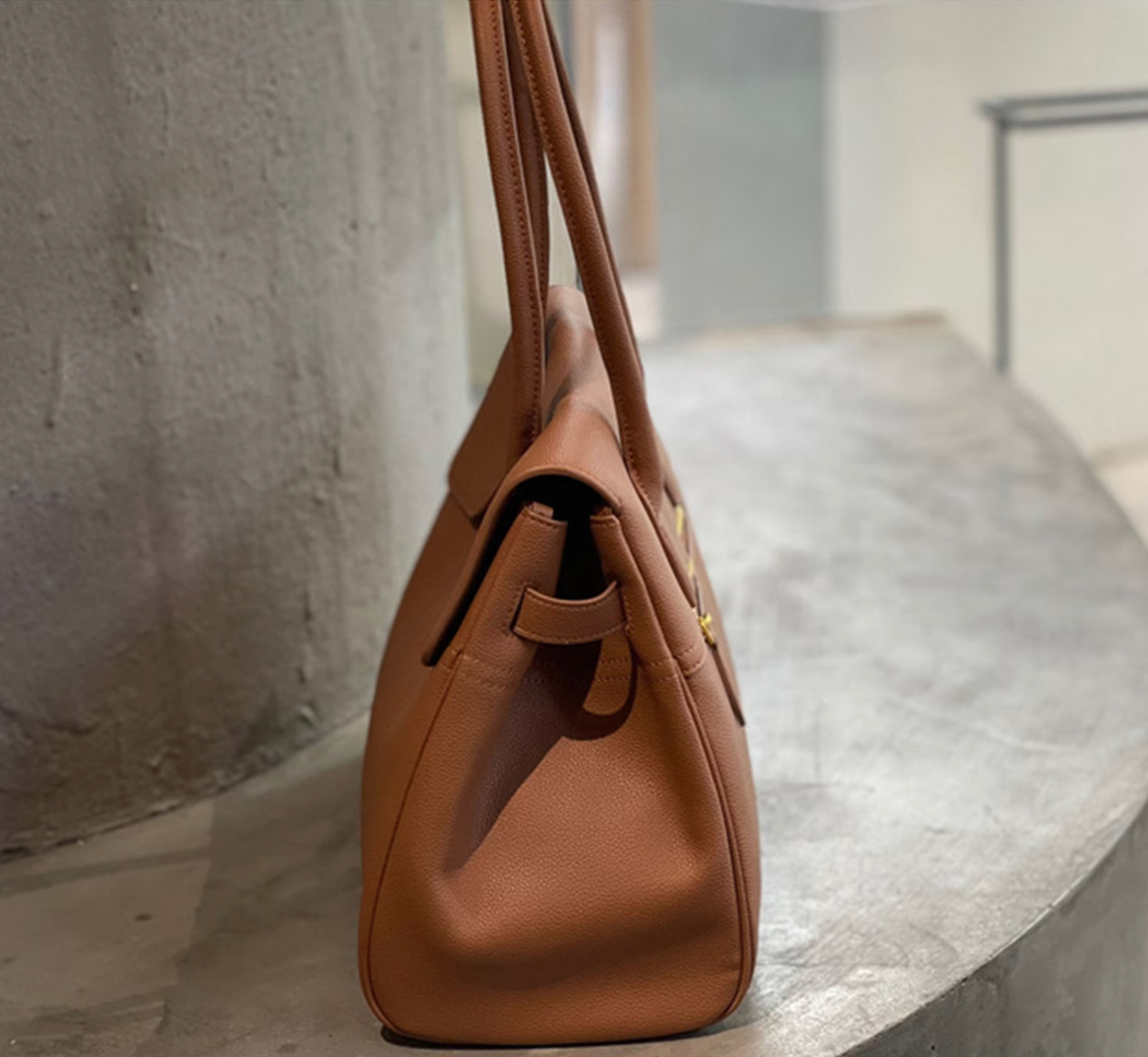 ATIA Shoulder Bag