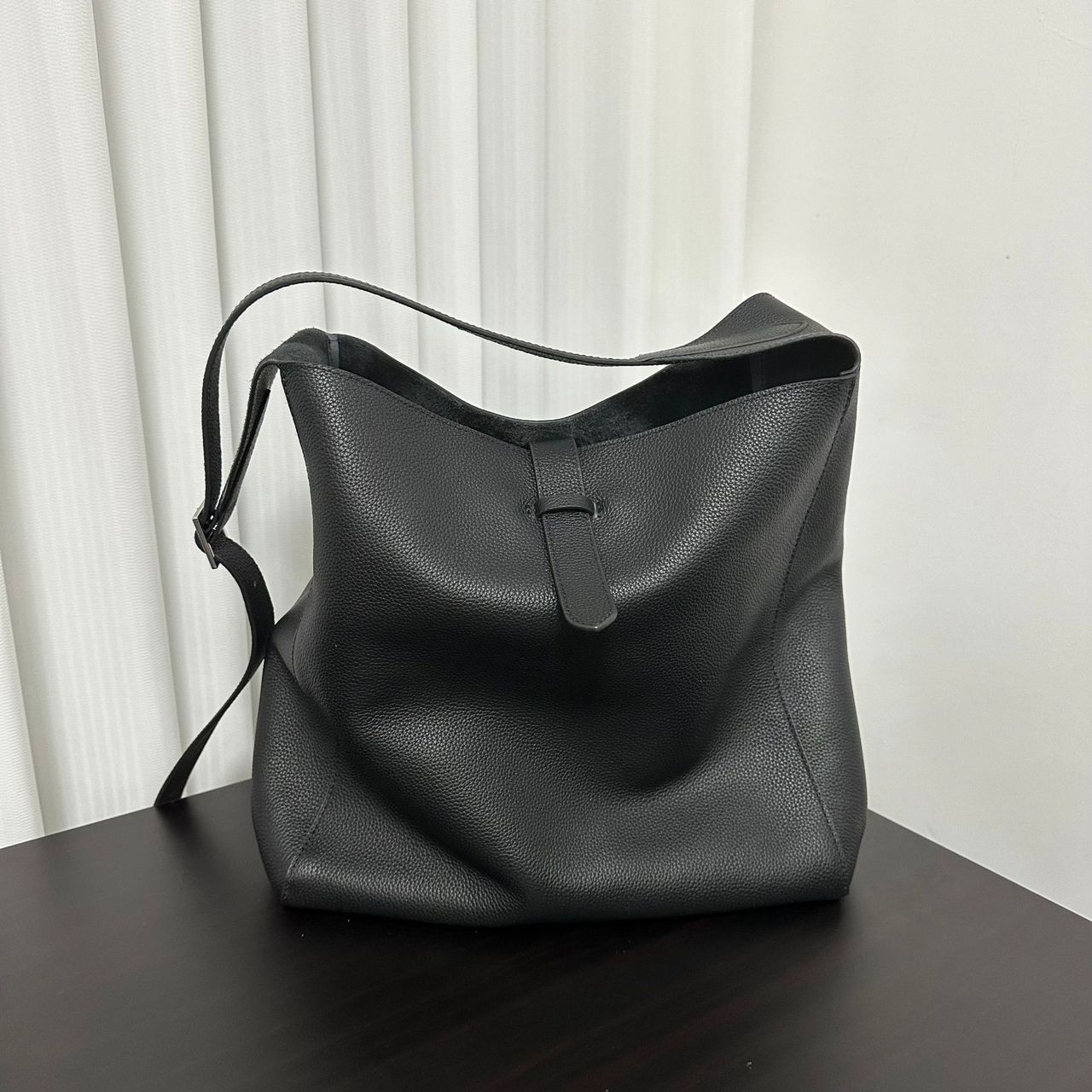 Blake leather shoulder bag