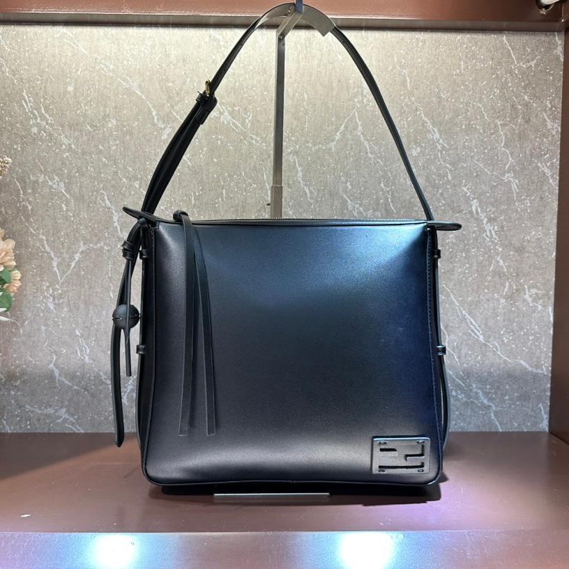 Xemy shoulder bag