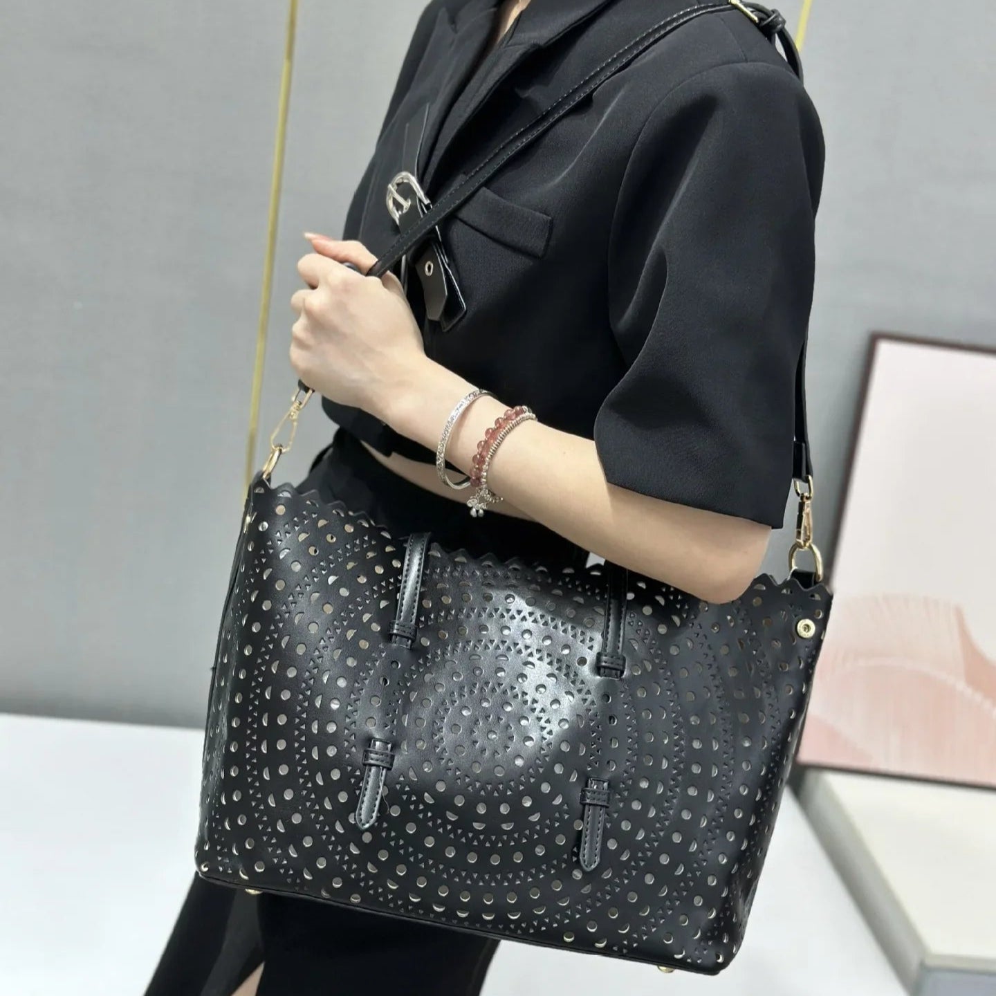 Mina leather tote